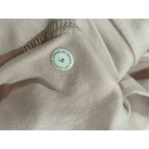 Lululemon Inner Glow HR Short 3" Sz 4 - Picture 5 of 5